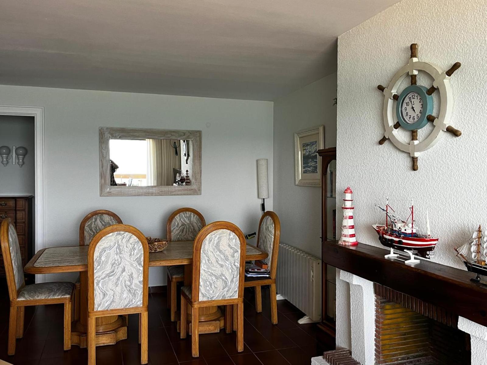 Acogedor Y Amplio Apartamento Familiar A Pie De Playa Calafell Dış mekan fotoğraf