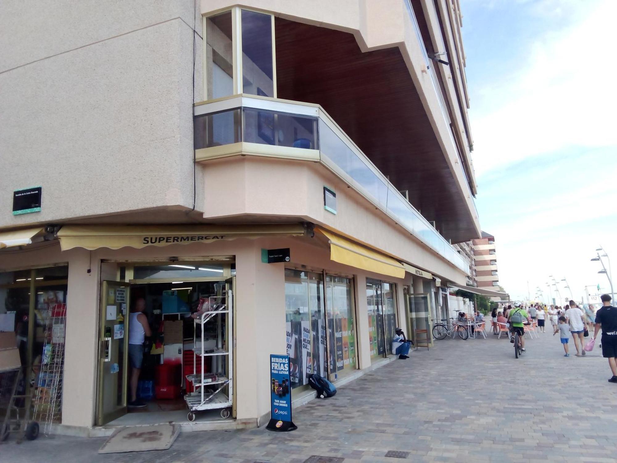 Acogedor Y Amplio Apartamento Familiar A Pie De Playa Calafell Dış mekan fotoğraf